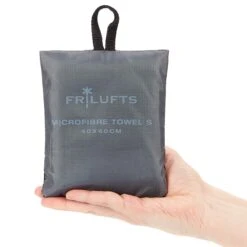 FRILUFTS MICROFIBRE TOWEL - Reisehandtuch Rot -Frilufts Geschäft 5637686095 d microfibre towel frilufts 24